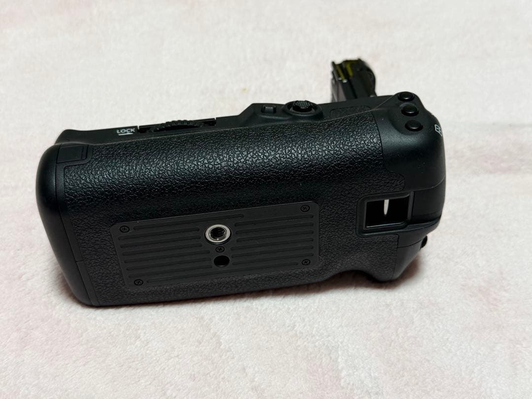 EOS 5D MarcⅣ 純正縦グリ　BG-E20
