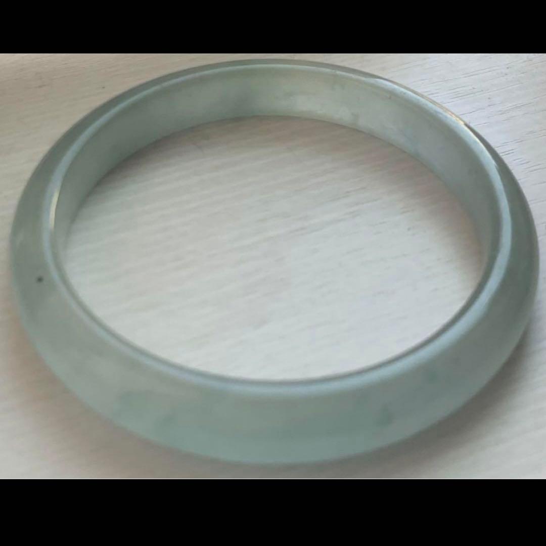 翡翠バングル　ヒスイ　飄花バングル　氷種翡翠バングル　緑色　天然石　アクセサリー