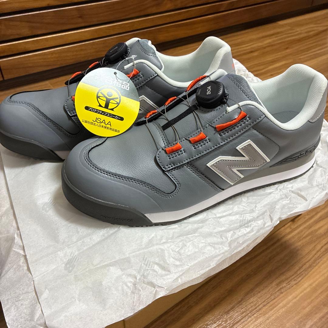 期間限定割引！【新品未使用】ニューバランス27.0cmグレー×ホワイト×グレー