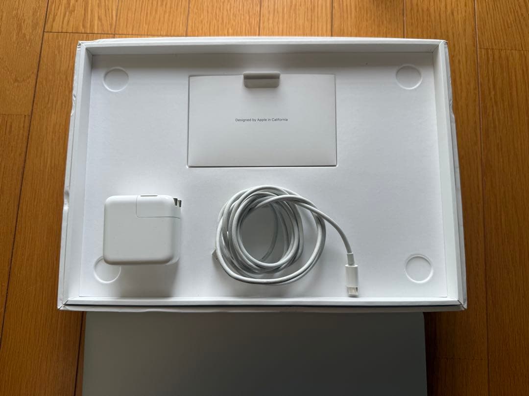 MacBook Air 13インチ M1 8GB/256GB バッテリー87%