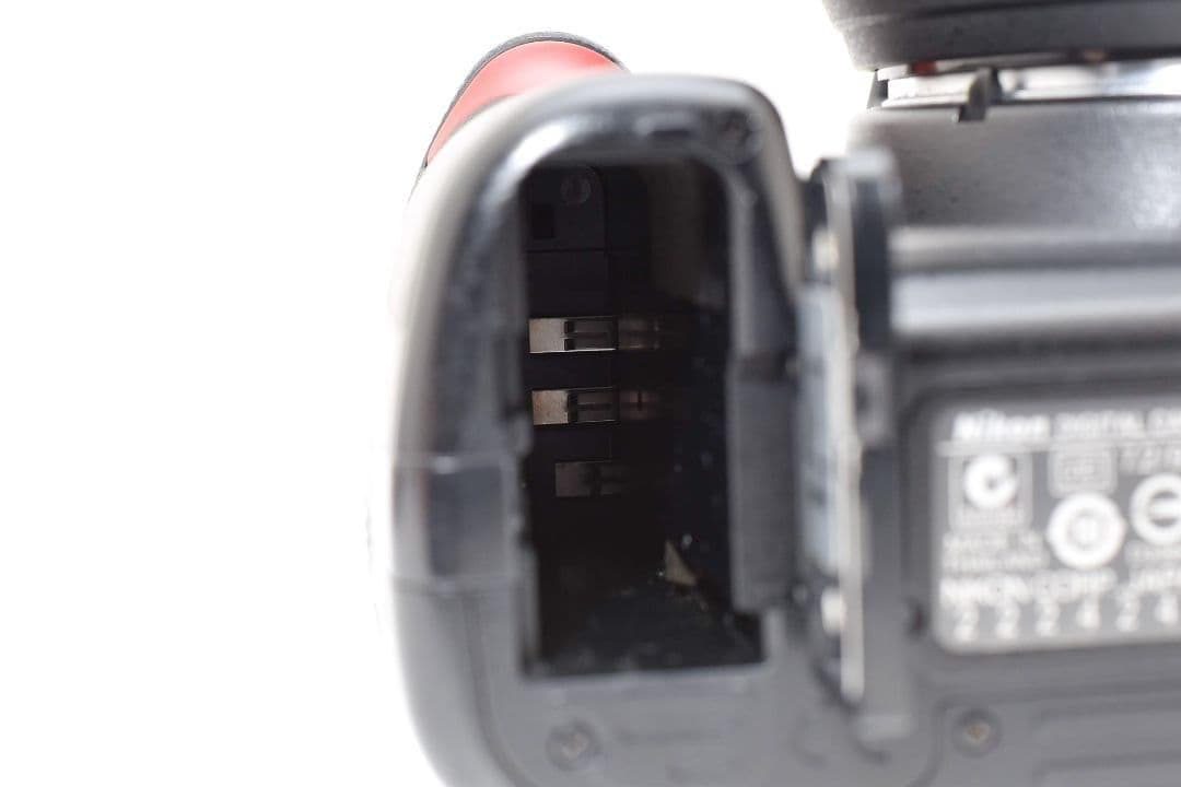 高画質✨ニコン D5000✨シングルレンズ✨初心者◎ 可動式モニター 一眼レフ