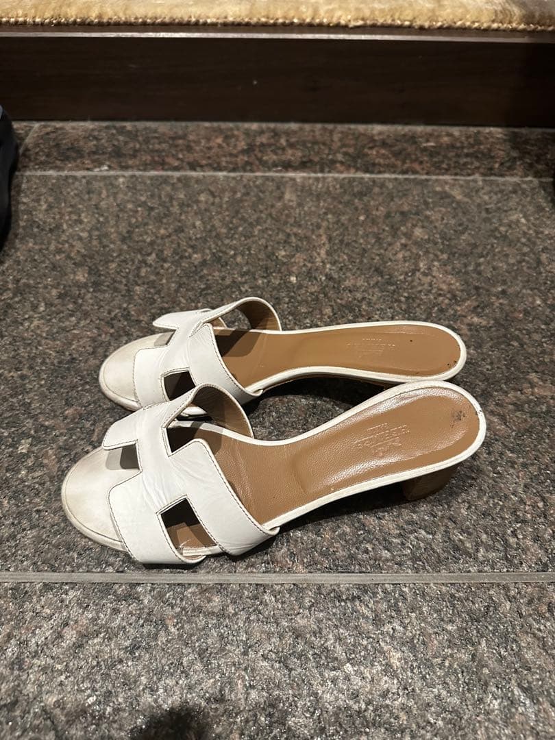 エルメスホワイト オープントゥ ミュール