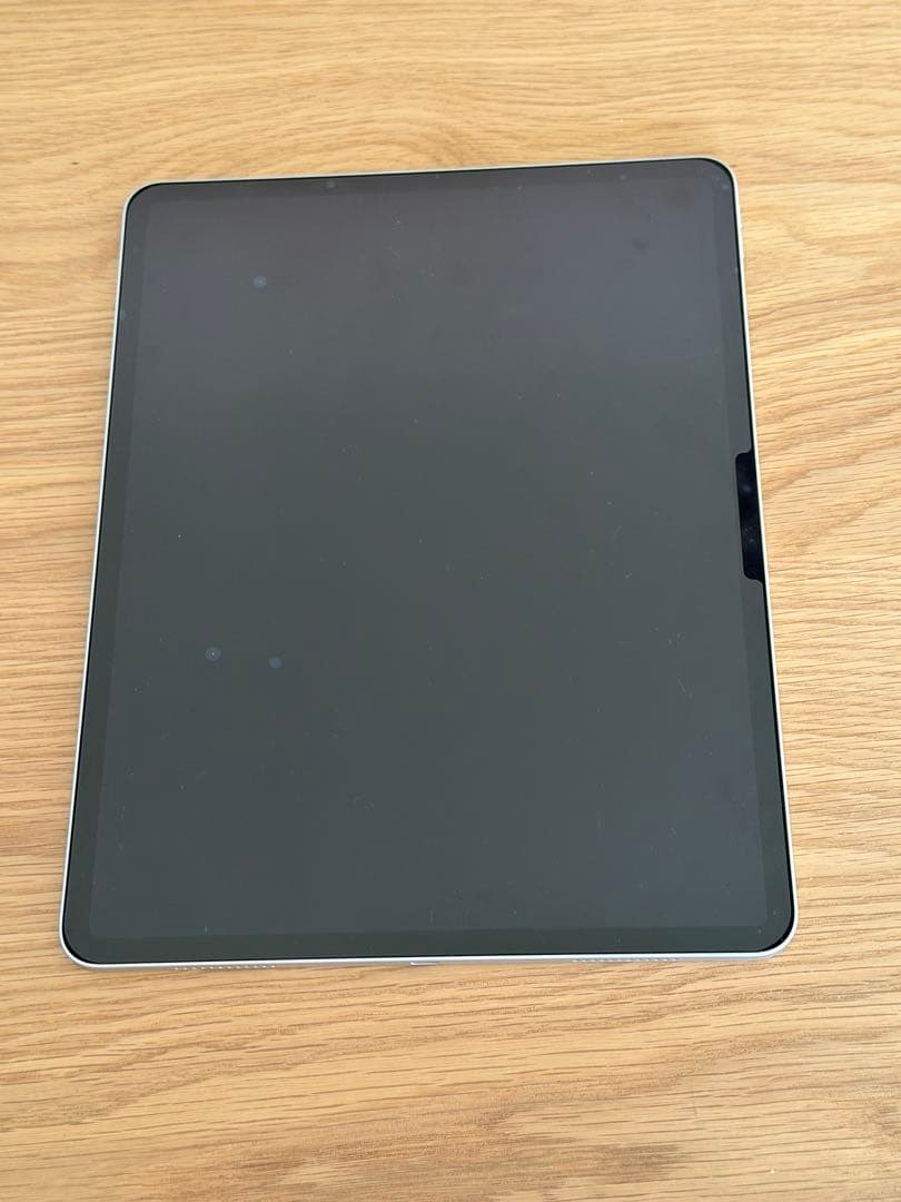 13インチ iPad AirWi-Fiモデル 256GB – キーボード付ケース