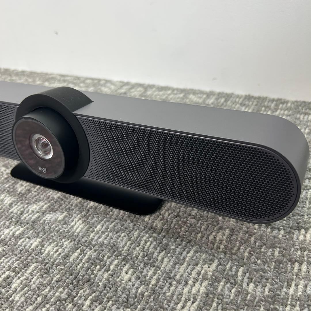 B) logicool MEETUP V-R0007 ビデオ会議システム