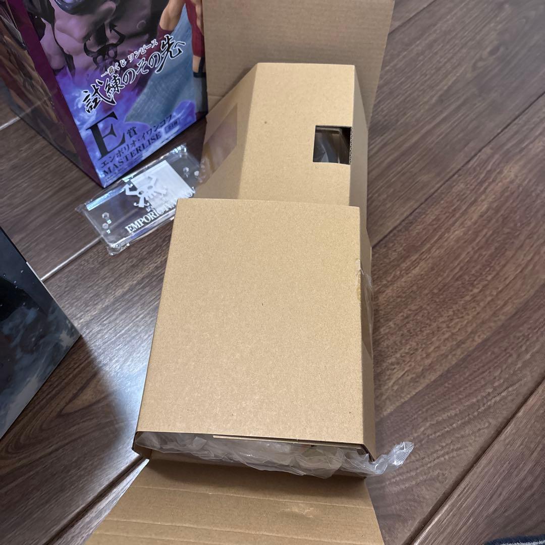 ワンピース　一番くじ　試練のその先へ　イワンコフ　レイリー　セット　台座付き