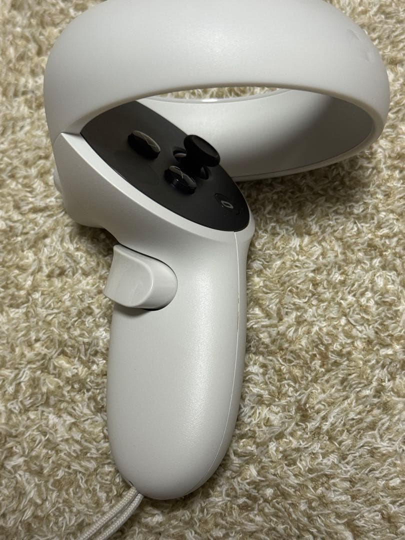 美品  Quest 2 VRヘッドセット　64GB