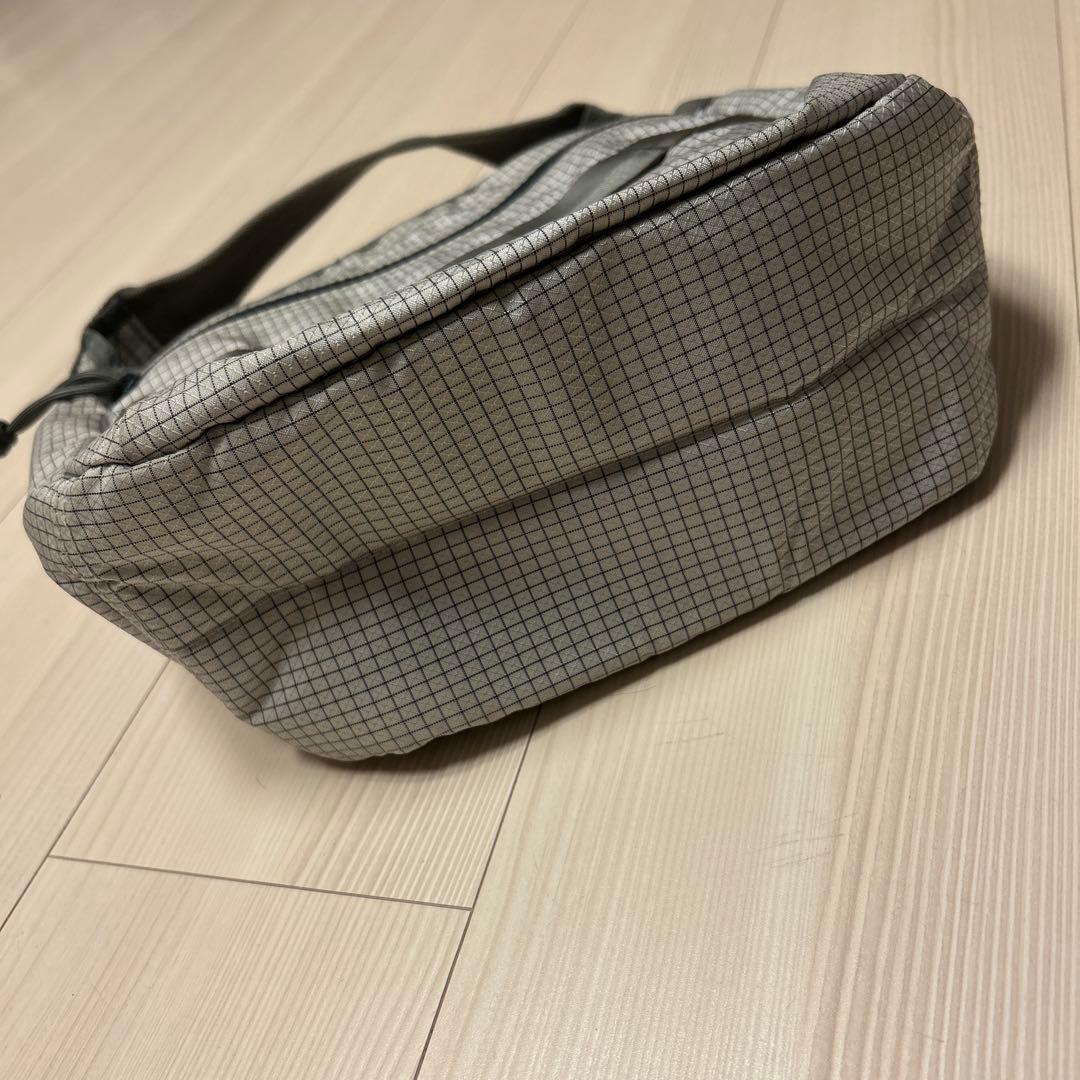 BRIEFING ショルダーバッグ　ナイロン　グレー