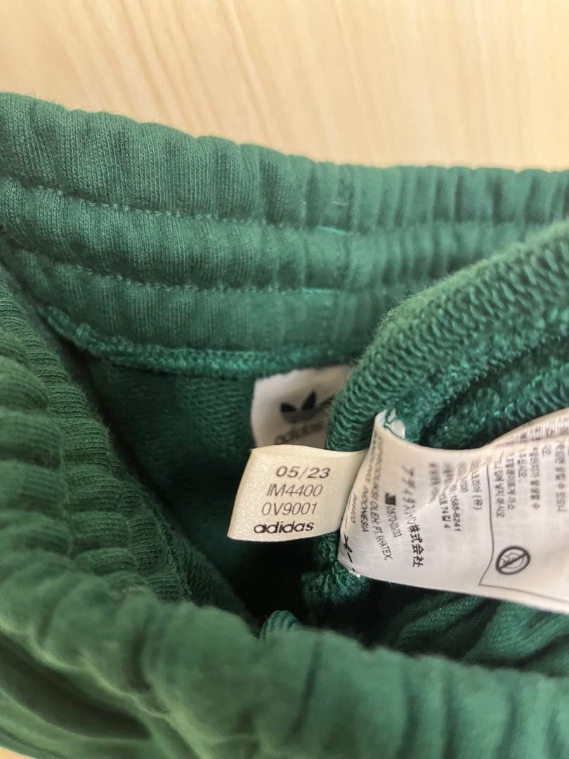 adidas アディカラー コンテンポ フレンチテリー セットアップ