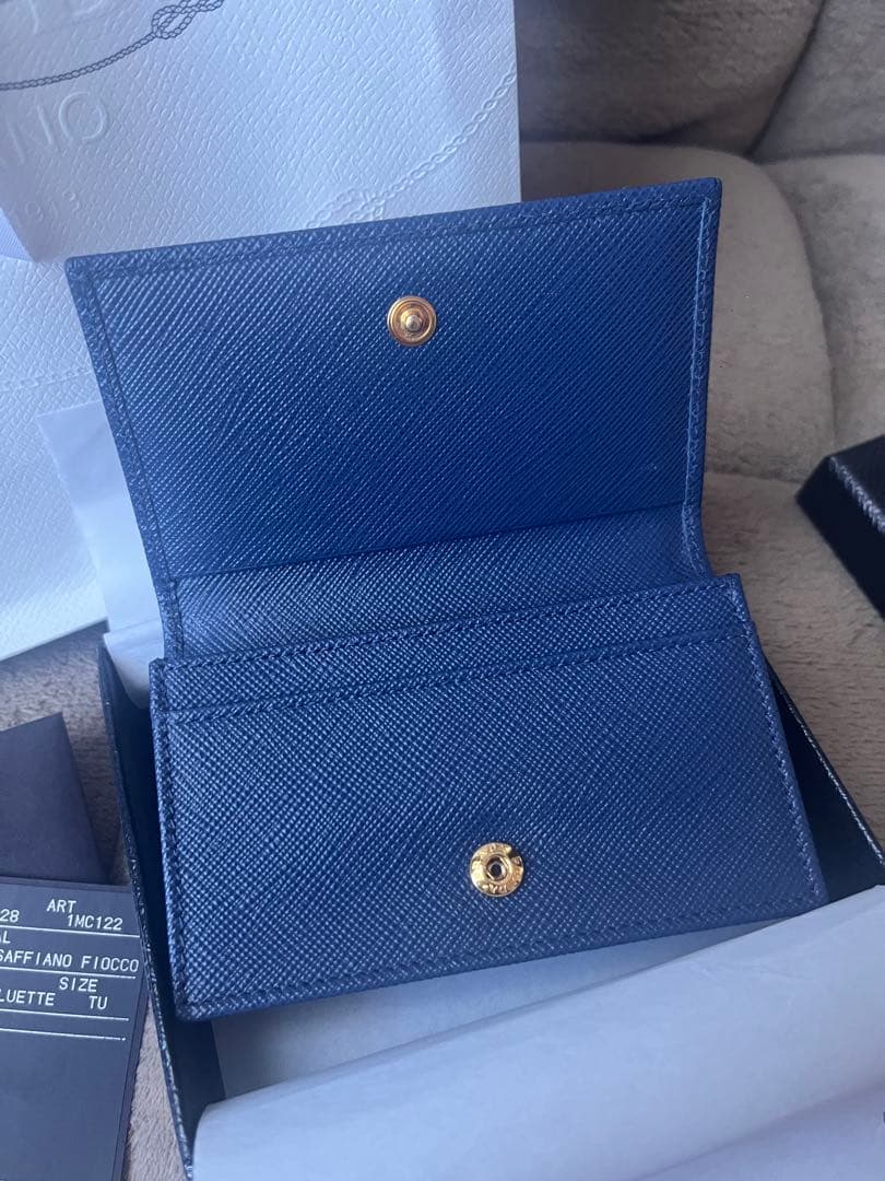 【ぴよ丸】PRADA ネイビー サフィアーノレザー 名刺入れ