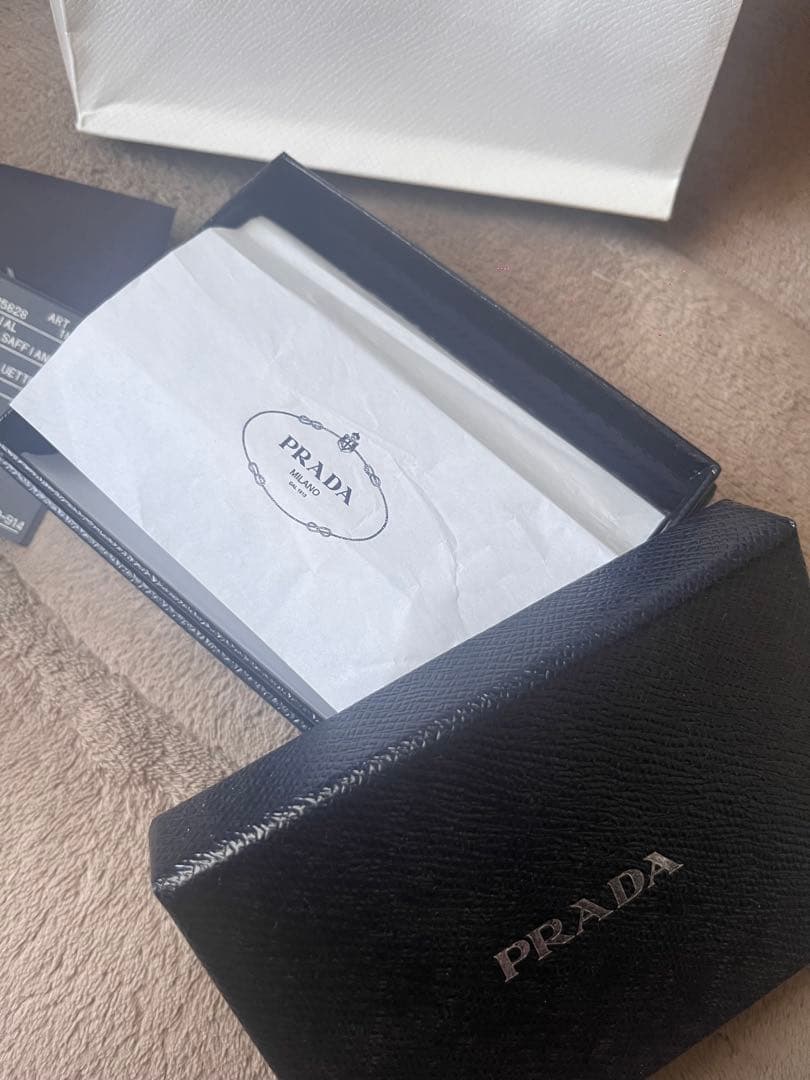 【ぴよ丸】PRADA ネイビー サフィアーノレザー 名刺入れ