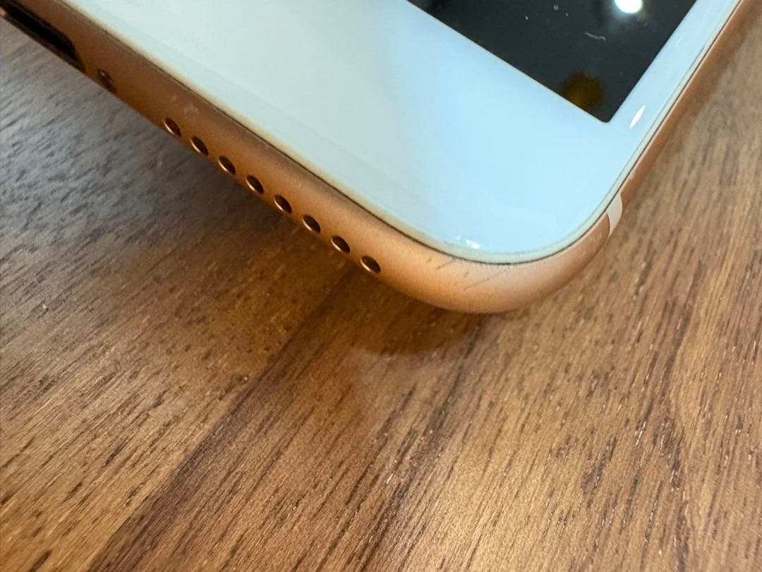 iPhone 8 Plus 64GB SIMフリー