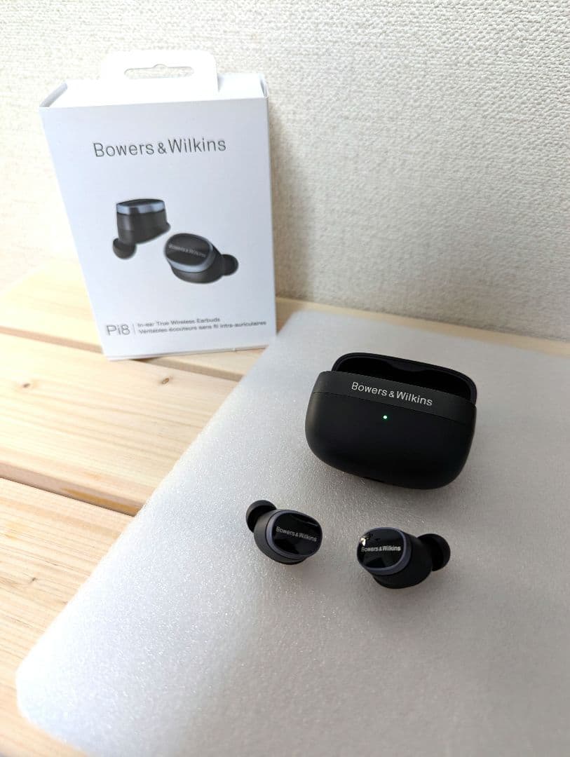 イヤホン Bowers & Wilkins PI8 Anthracite Black