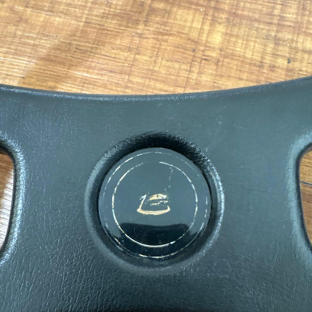 スプリンタートレノ（TE47）または初代セリカの2000GTの純正ステアリング