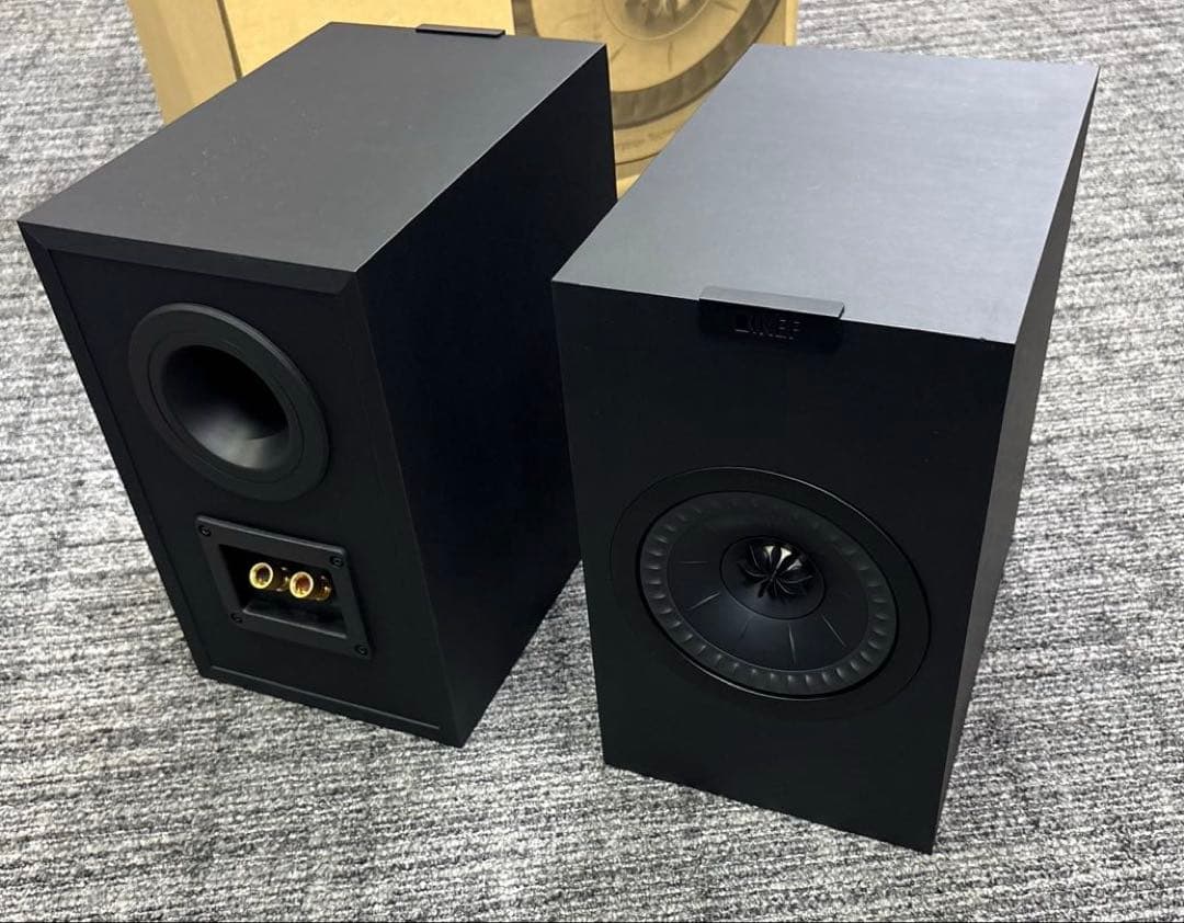 KEF Q1 スピーカー