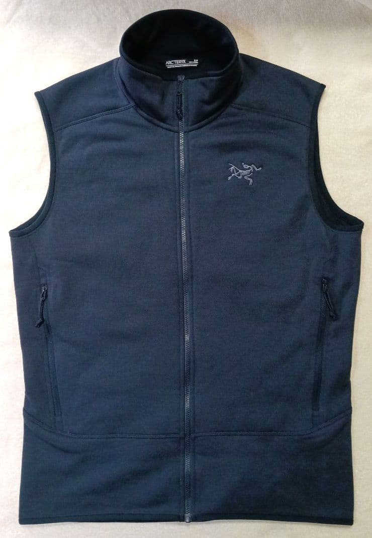 【土日限定価格】ARC'TERYX カイヤナイトベスト ネイビー アークテリクス