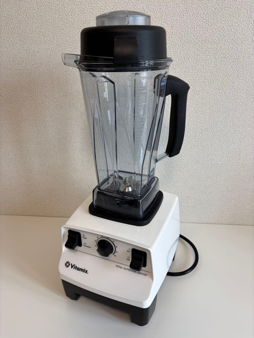 美品！ホワイトカラー Vitamixレシピブック付き/2018年東急百貨店で購入