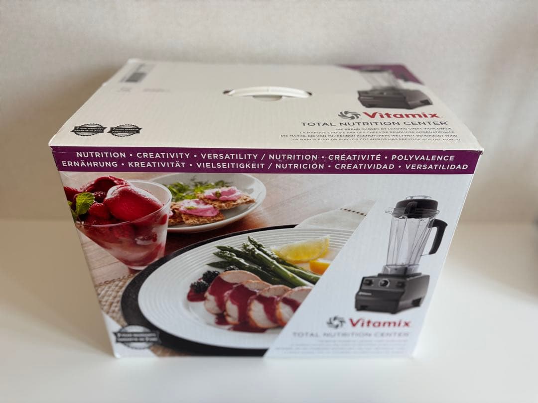 美品！ホワイトカラー Vitamixレシピブック付き/2018年東急百貨店で購入