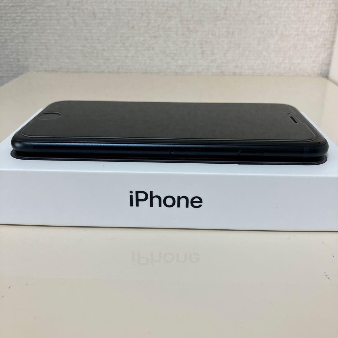 iPhone SE (第3世代) Midnight 64GB