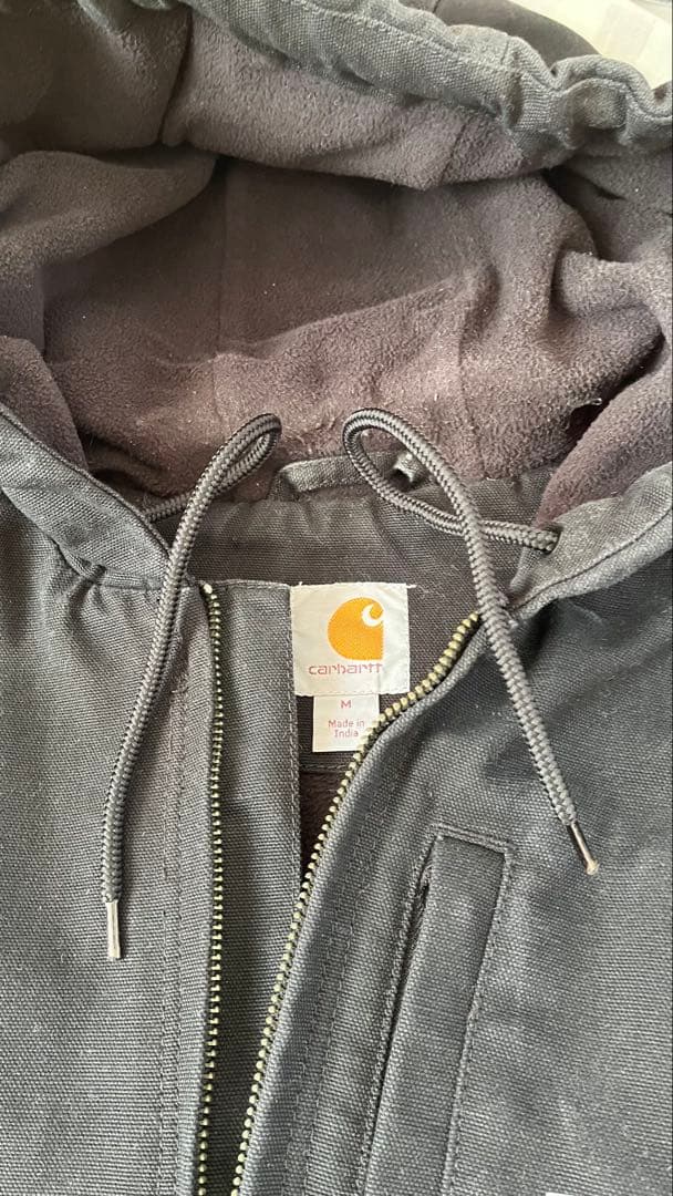 Carhartt ブラック フード付きベスト