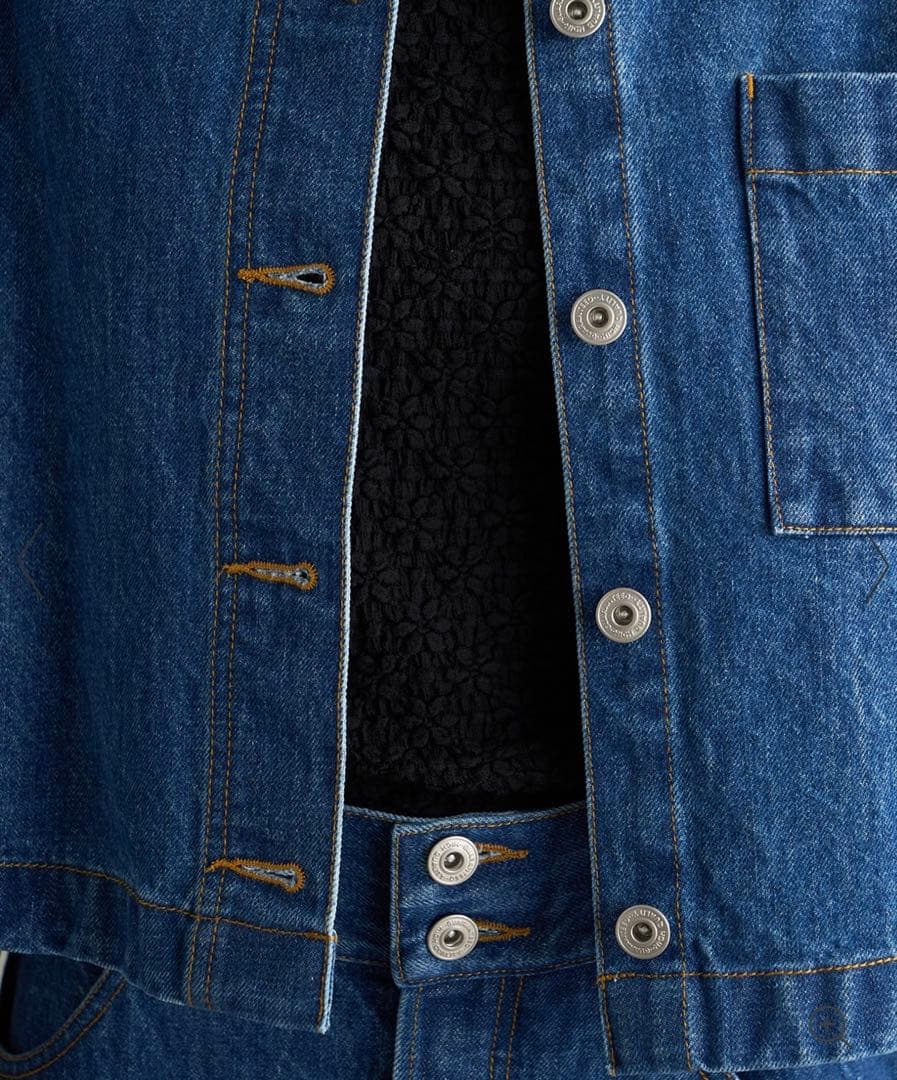 15　 レース襟デニムジャケット