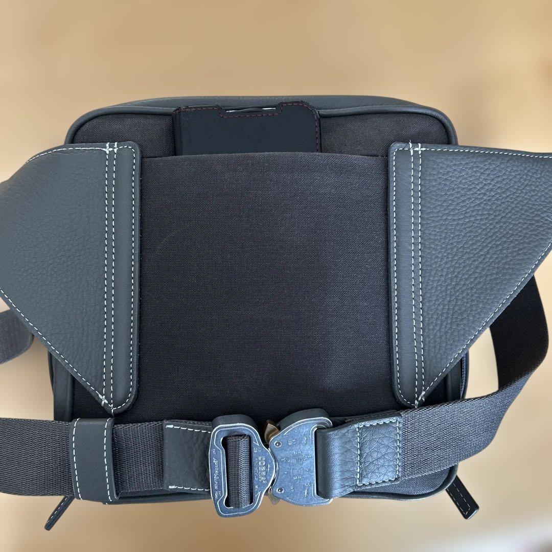 レザーカメラバック　objcts.io 防水加工