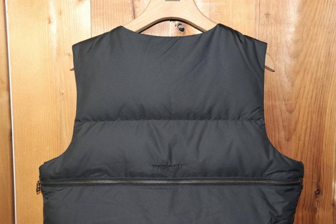 新品　NIKE THERMA-FIT CITY MADE ダウンベスト (S　併