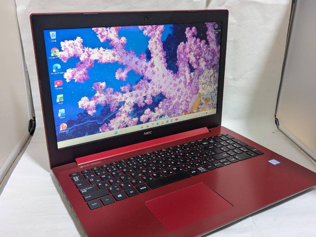 NEC　Lavie　NS300MAR　超美品赤　SSD　WIN11 Office