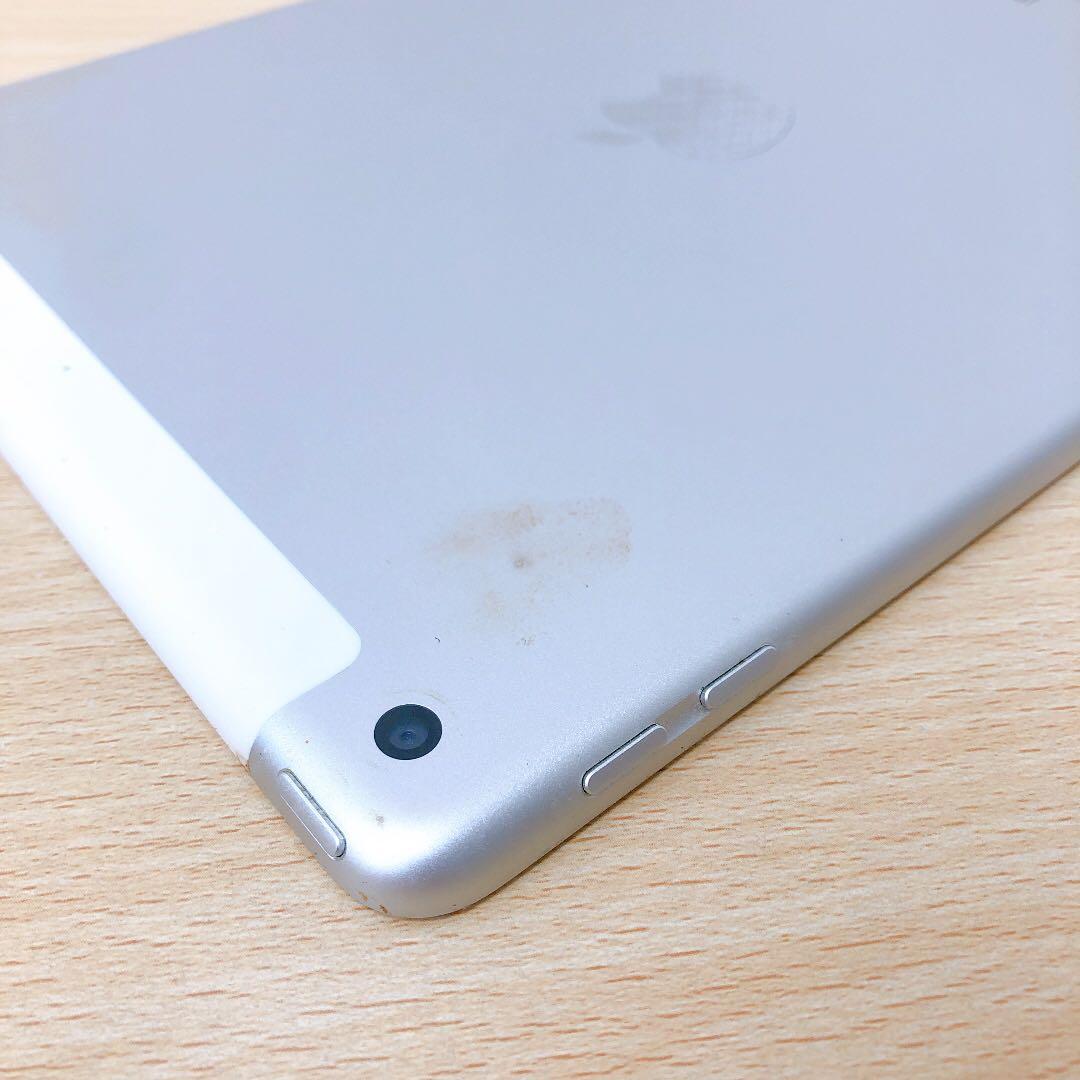 【格安】iPad5 32GB セルラーモデル au 826