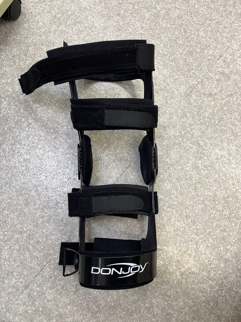 膝サポーター DONJOY ドンジョイ装具前十字靭帯 左足用　L