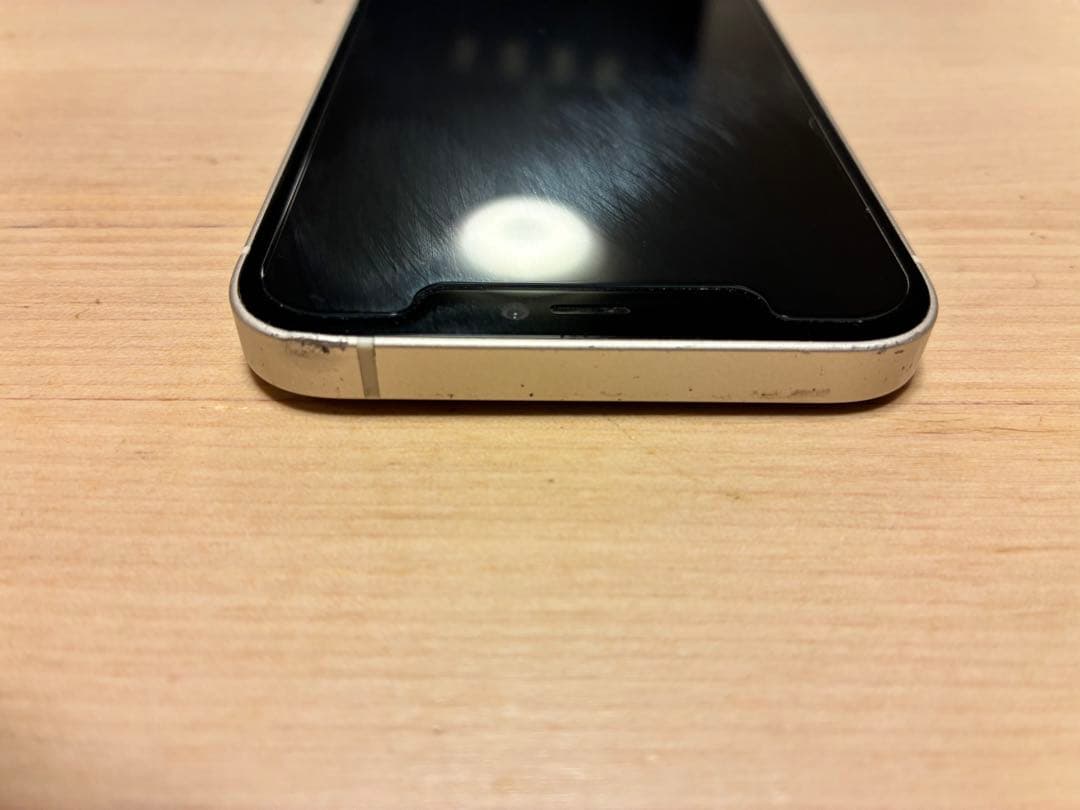 傷あり中古　iPhone12本体　ホワイト　白