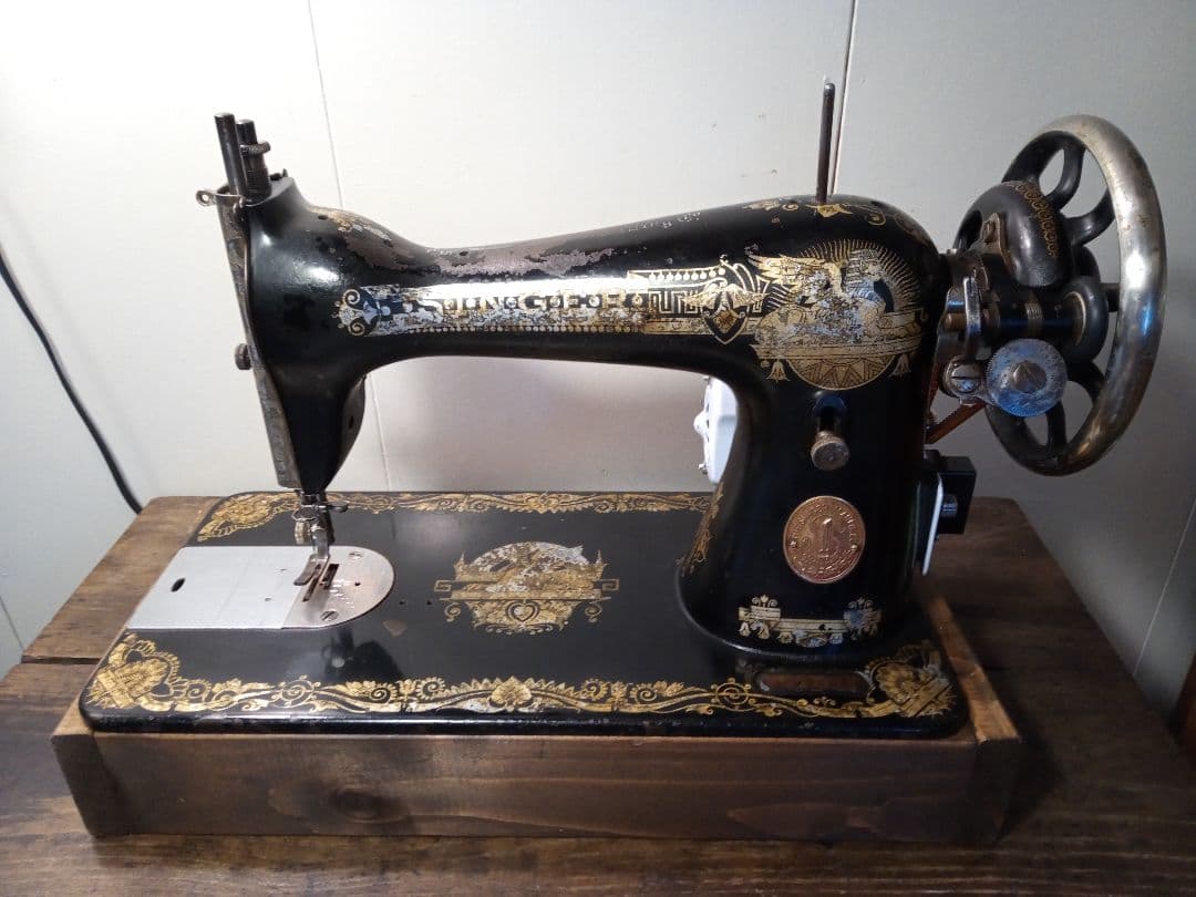 最終超特価　縫うためのアンティークミシン　シンガー　スフインクス　モーター付
