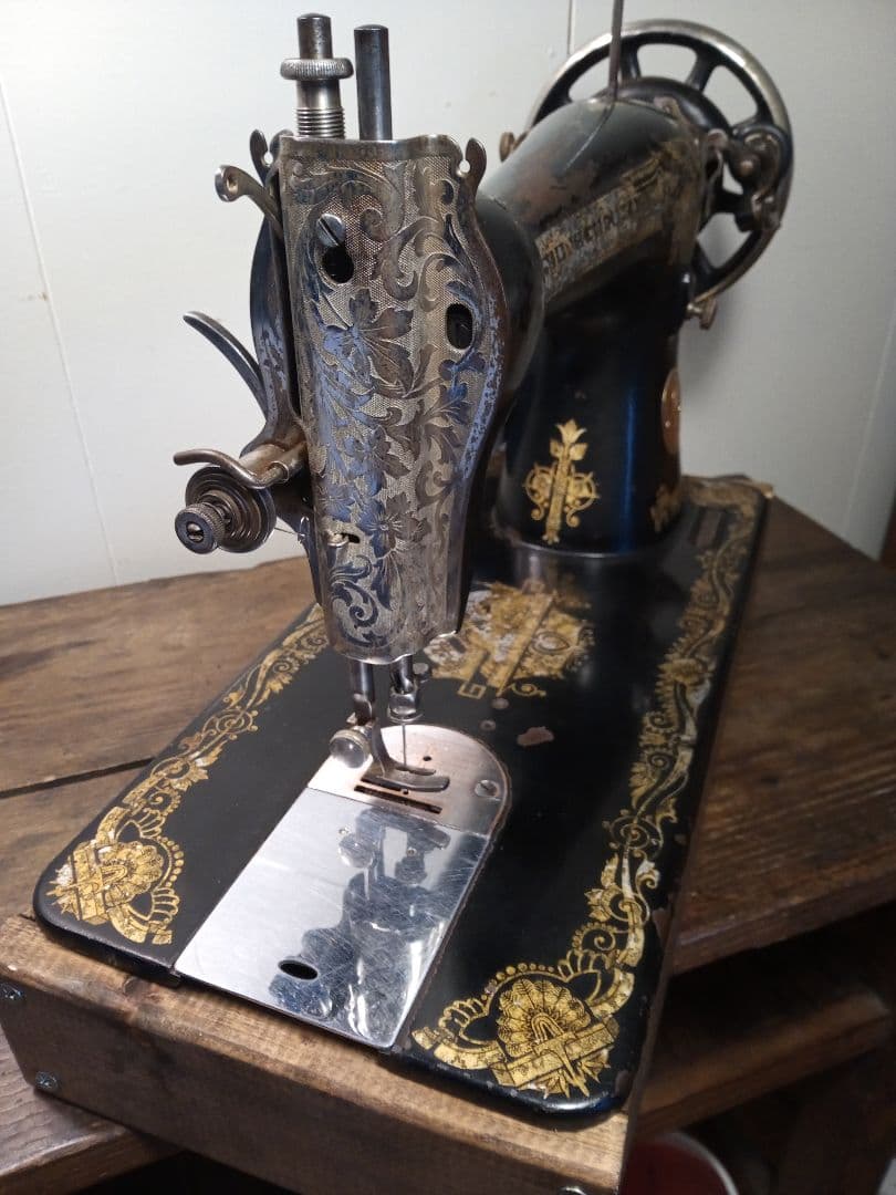 最終超特価　縫うためのアンティークミシン　シンガー　スフインクス　モーター付