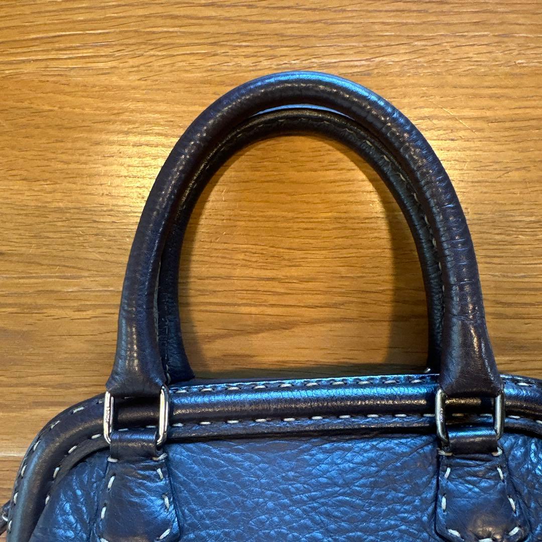 FENDI レザー ハンドバッグ ステッチデザイン