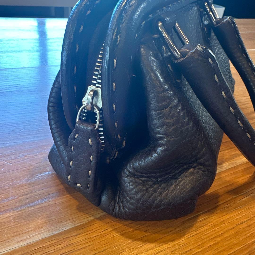 FENDI レザー ハンドバッグ ステッチデザイン