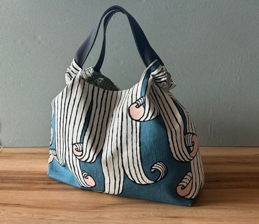 【はなこ】ミナペルホネンハンドメイドシャーリングバッグ（スイング、ブルー）