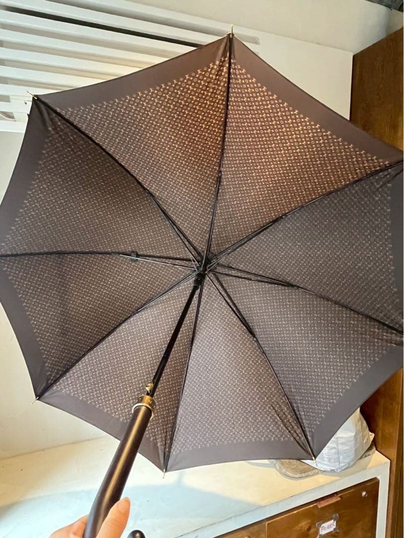 【試し使いのみ】LOUIS VUITTONモノグラム パラプルュイ ジブレ 傘