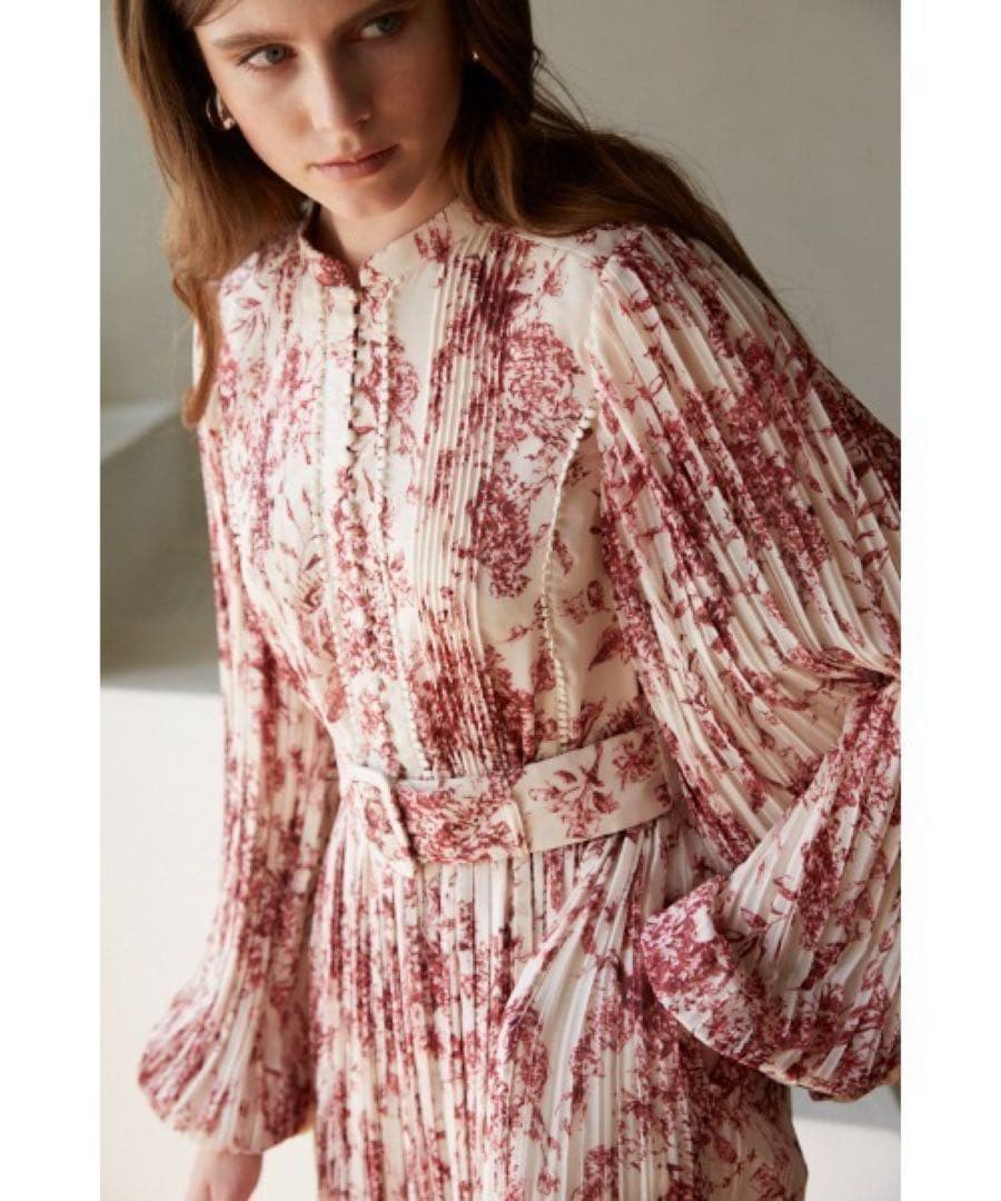 新品Estella.K Jane Belted Dressプリーツプリントドレス