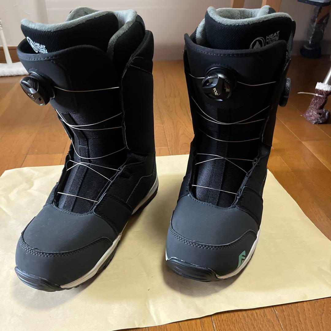 女性用スノーボードブーツ BOAシステム