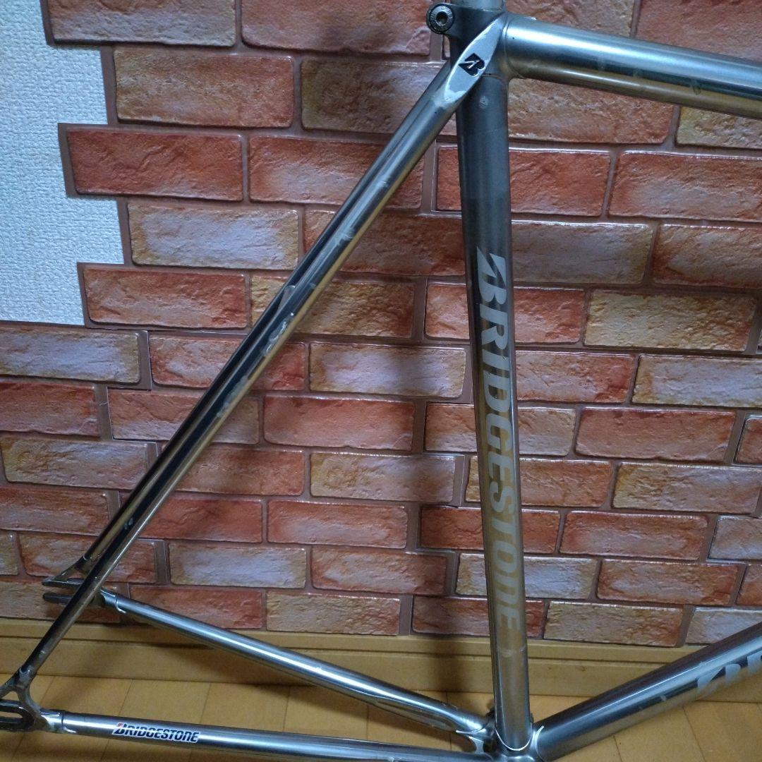 大きめ！ 競輪NJS認定　ピスト　フレーム　BB シートポスト付き