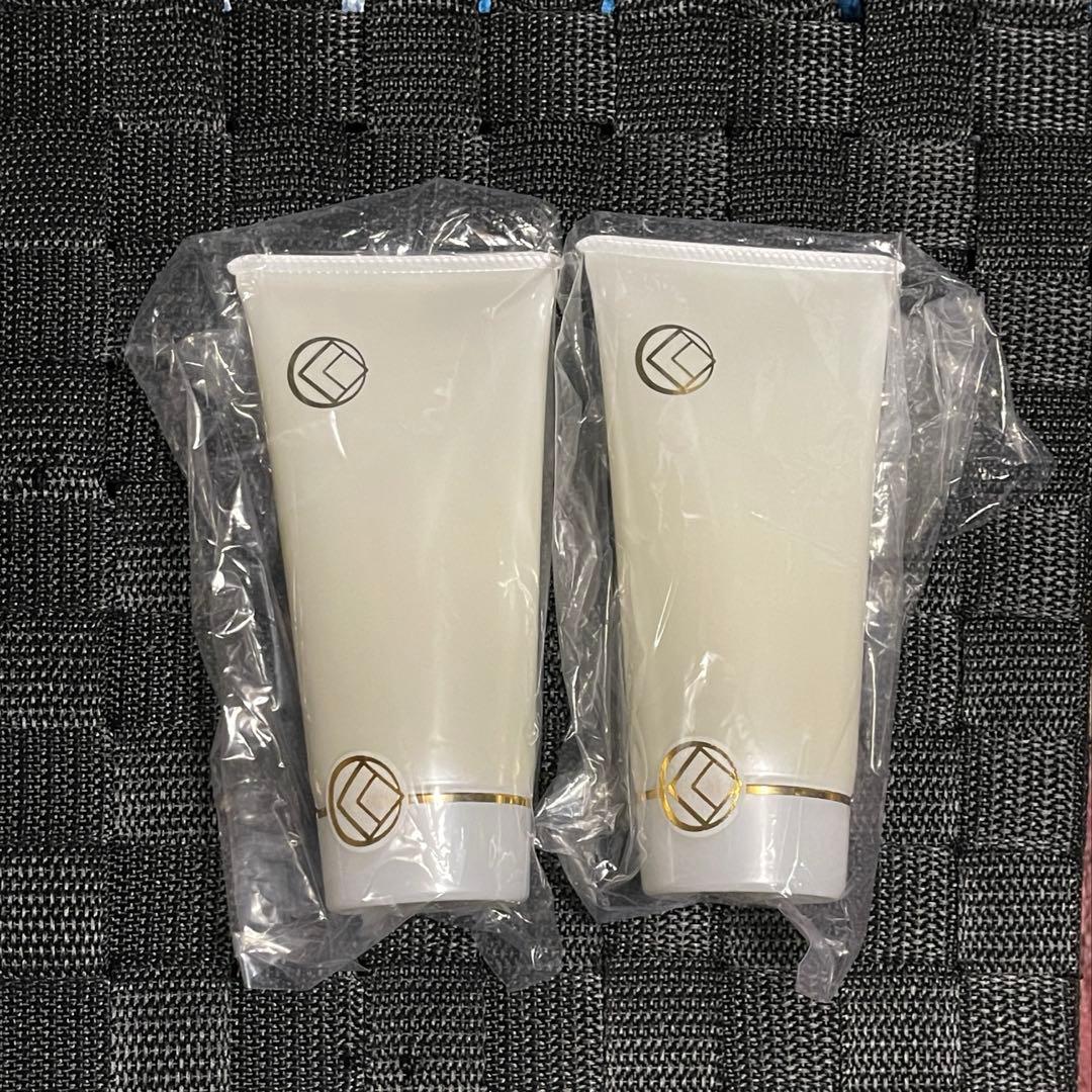 うつくしお （美塩） 洗顔料 / 肌断食研究所