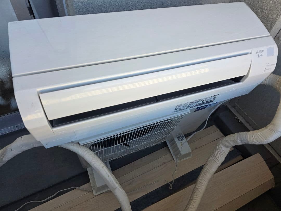 ホワイトエアコン本体 冷暖房機能付き