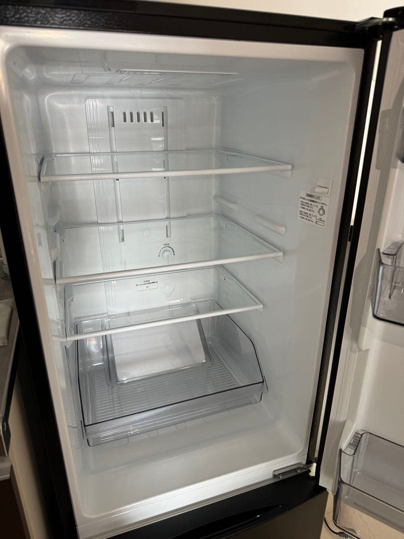 東芝 冷凍冷蔵庫 153L GR-U15BS（K）ブラック 右開きタイプ