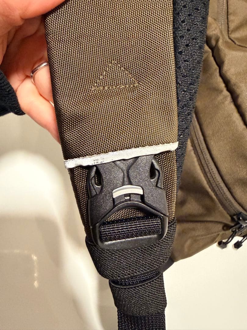 ノースフェイス　ベビースリング　カーキ