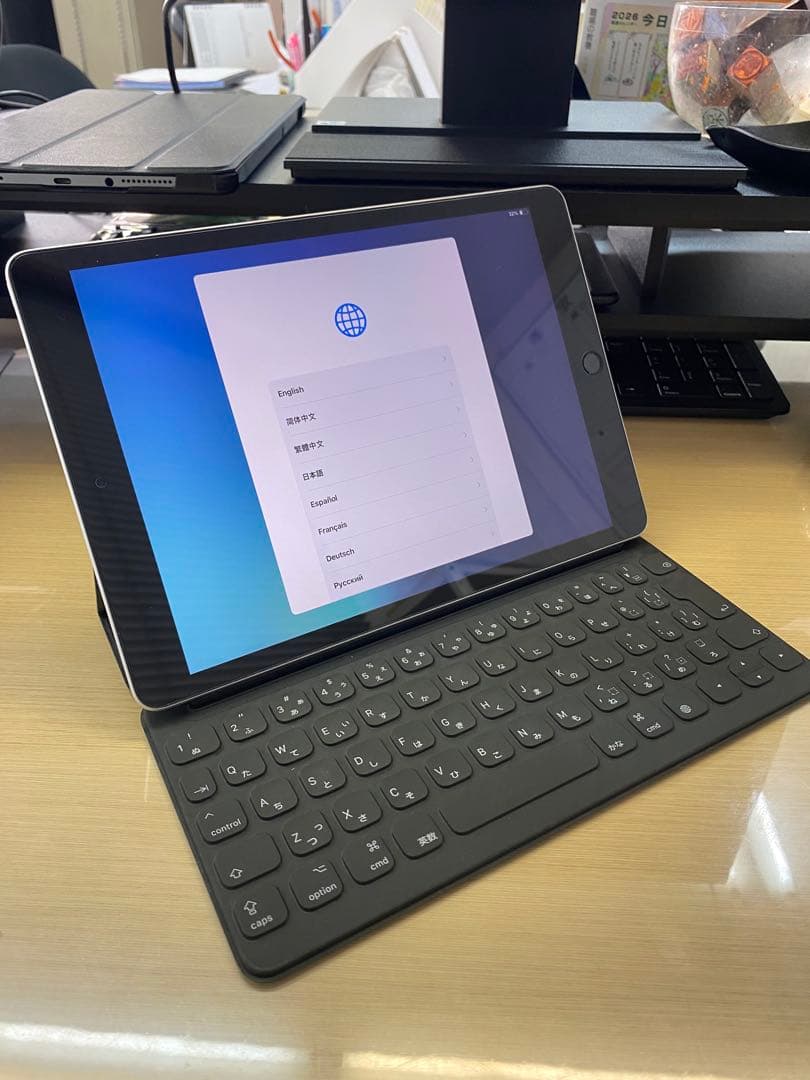 m*n様 iPad 第9世代 Wi-Fi 256GB Smart Keyboar