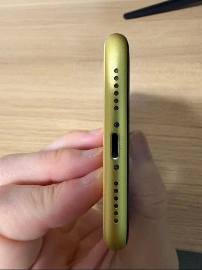 iPhone 11 イエロー 64GB