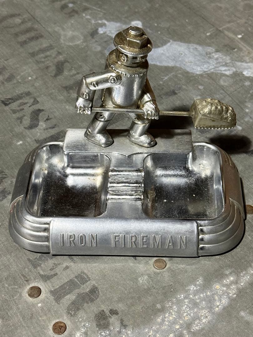 アンティーク雑貨 Iron Fireman Ashtray