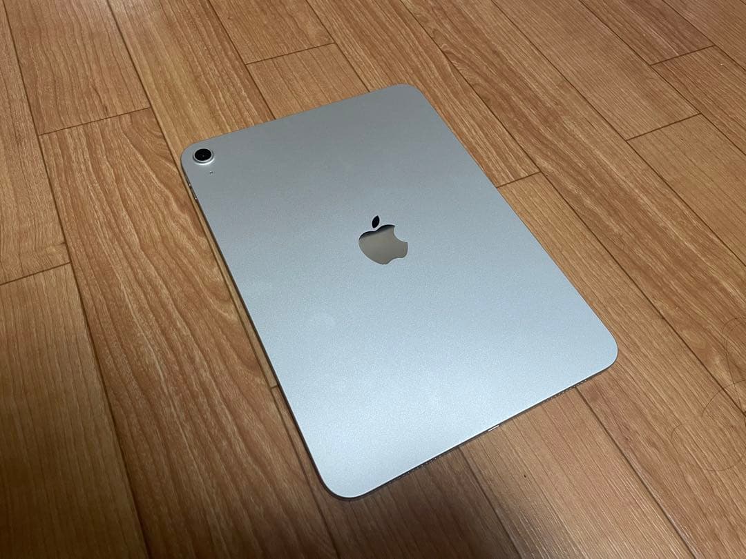 新型 Apple iPad 無印 128GB A16 シルバー 本体 充電器付き