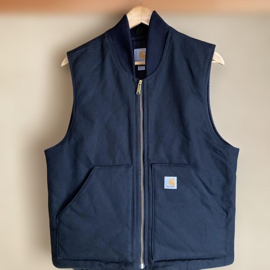 Carhartt ブラック ダウンベスト Mサイズ