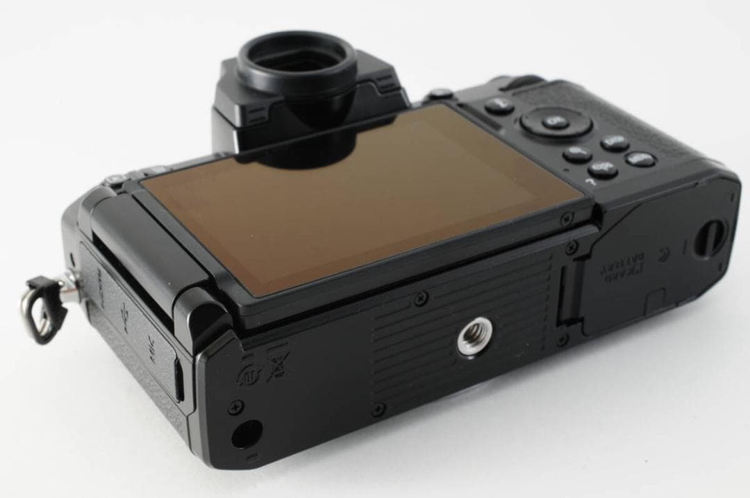 [ほぼ新品] ニコンZ fc レンズセット ≪シャッター回数81回≫ 1325A