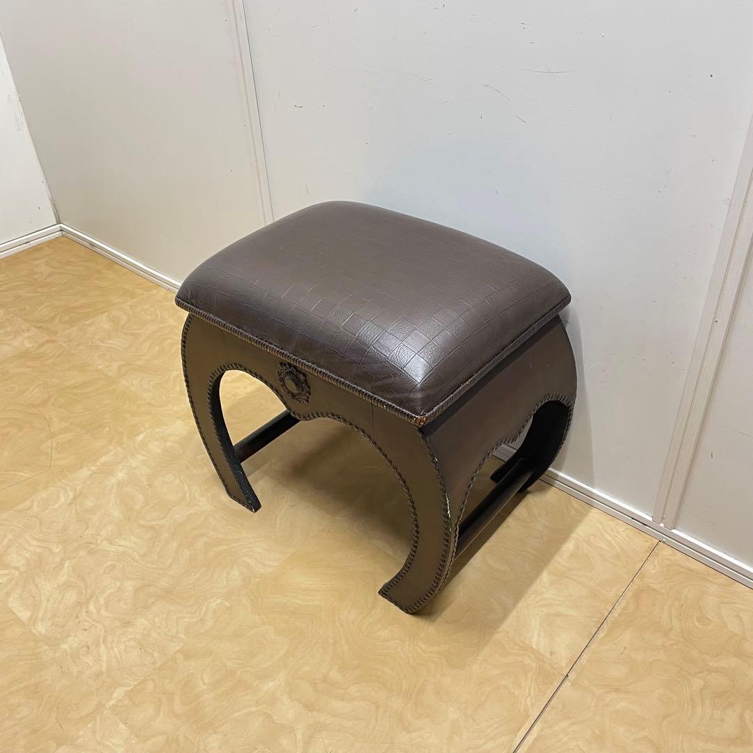 アンティーク調 スツール オットマン 鋲打ち レザー 椅子 イス 英国スタイル